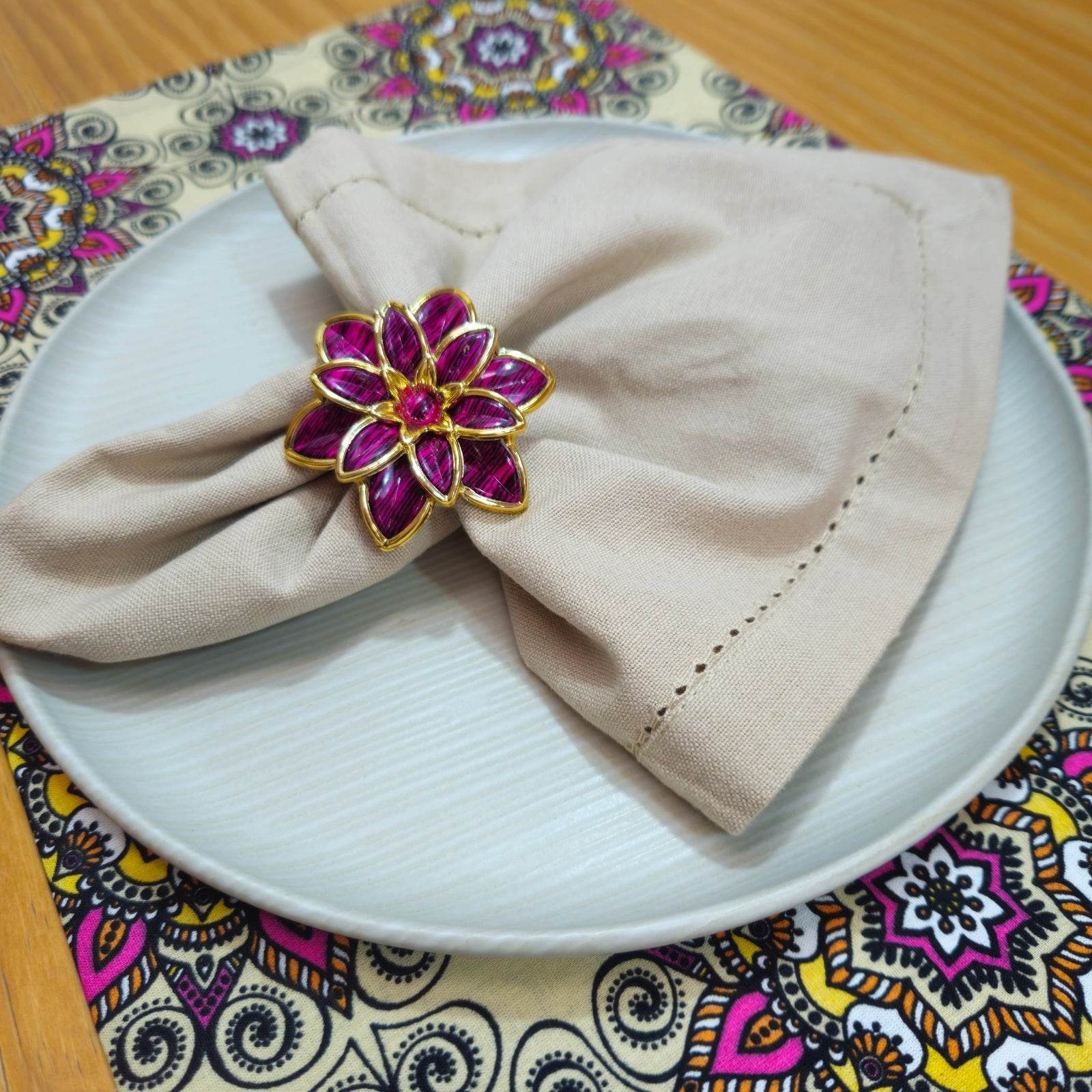 Charlo's Set of 4 Pink Party Delicate Flower Napkin Rings for Wedding, Thanksgiving, Christmas, Wedding, Banquet, Birthday - Loft&Timber