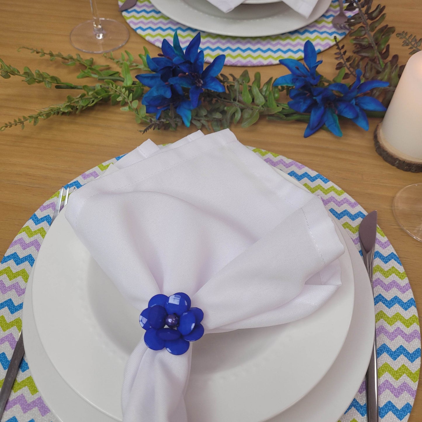 Maison Charlô | Set of 4 Delicate Flower Napkin Rings | Wedding, Thanksgiving, Christmas, New Year, Wedding, Banquet, Birthday - Loft&Timber