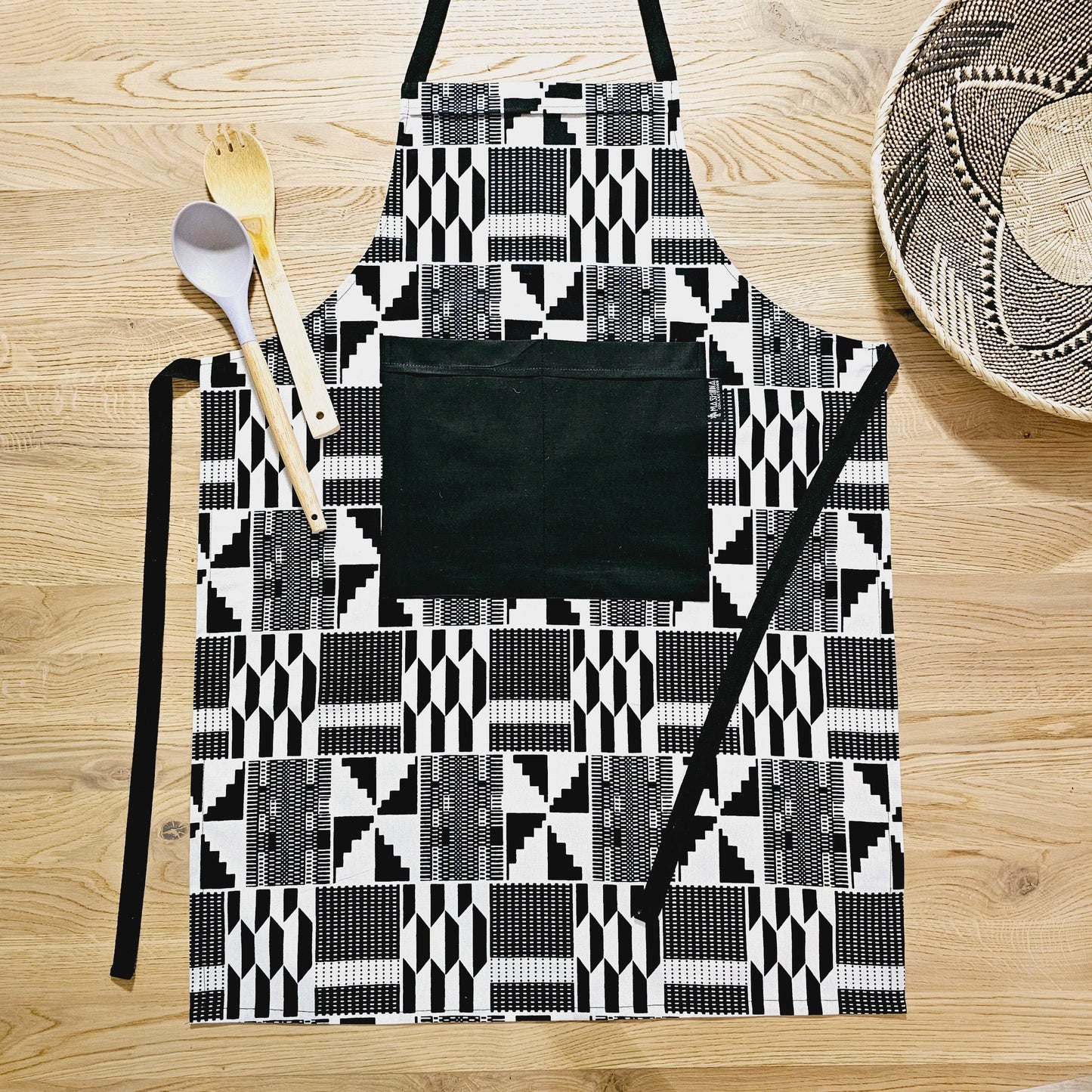 Handmade Apron and Matching Oven Gloves Set - Loft&Timber