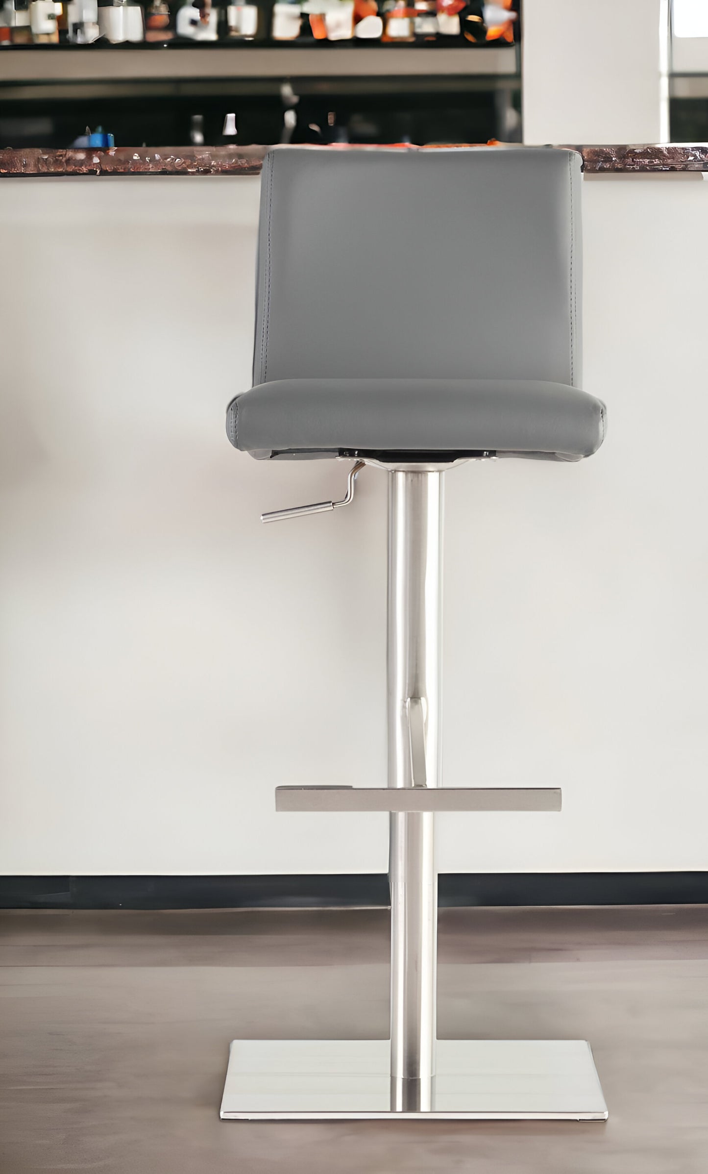 32" Gray And Silver Steel Swivel Low Back Bar Height Bar Chair - Loft&Timber