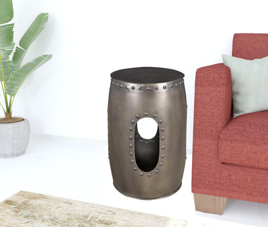 20" Nickel Iron Round End Table - Loft&Timber