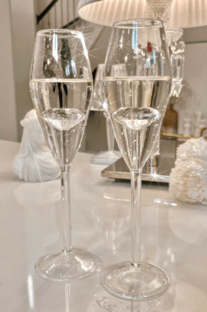 Champagne Flute Glassware | Set of 2, 7.8 OZ | Diamond Stemmed Glass, Gift for Her - Loft&Timber