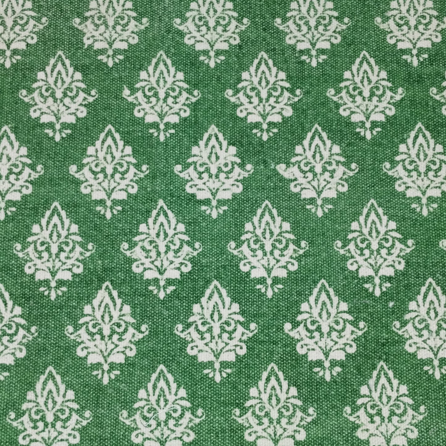 19" Set of Four Green And Cream Geometric Medallion Cotton Placemats - Loft&Timber