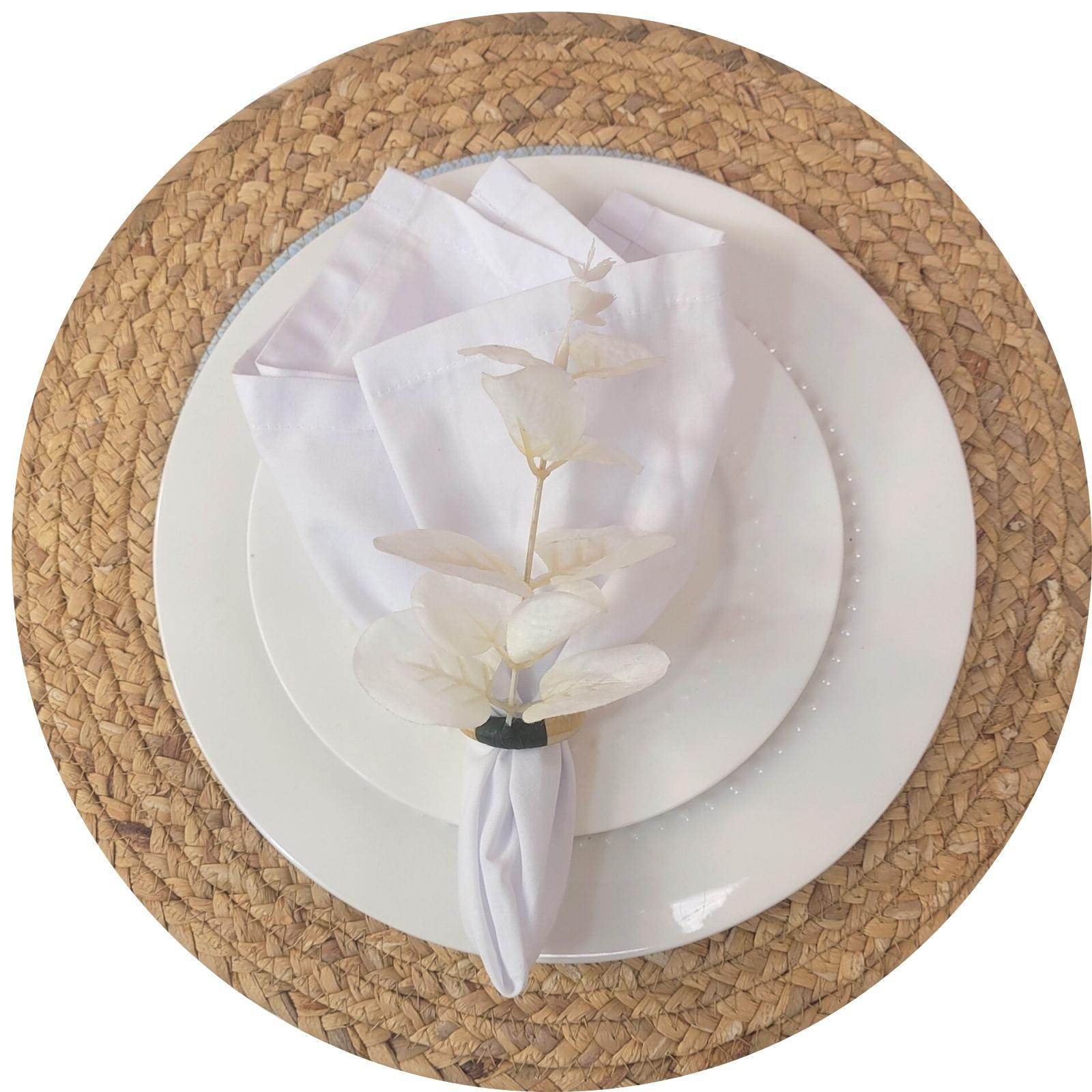 Set of 4 White Leaf Eucalyptus Napkin RingsRustic Napkin Ring, Minimalist Tabledecor, Oriental Tabledeco - Loft&Timber