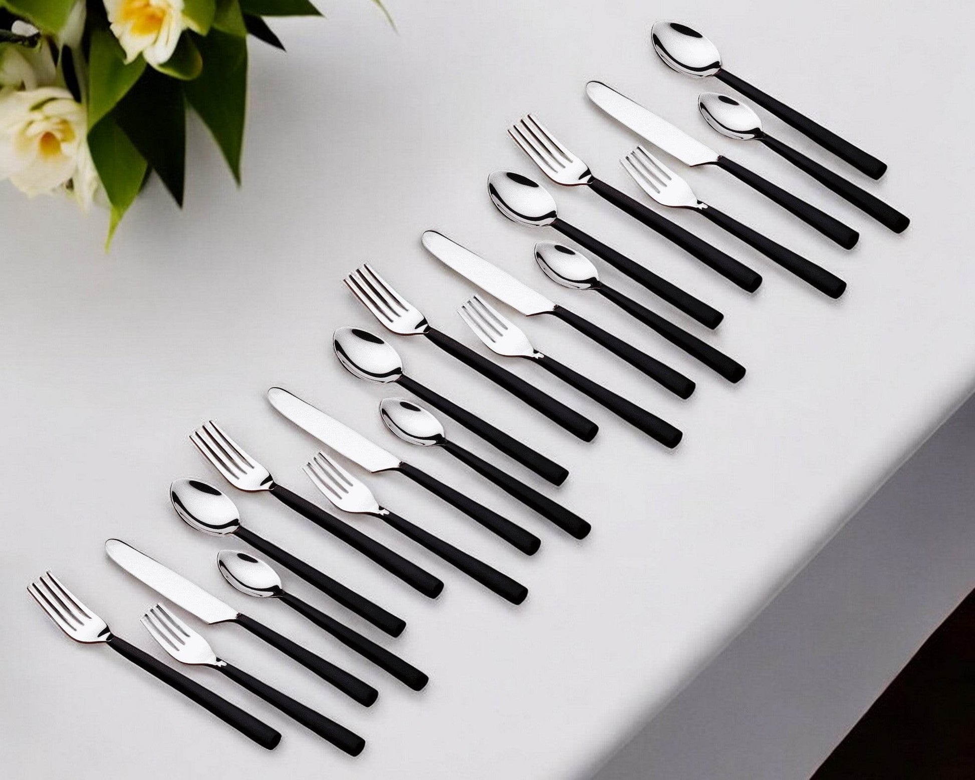 Matte Black Stainless Steel Twenty Piece Hand Forged Flatware Set - Loft&Timber