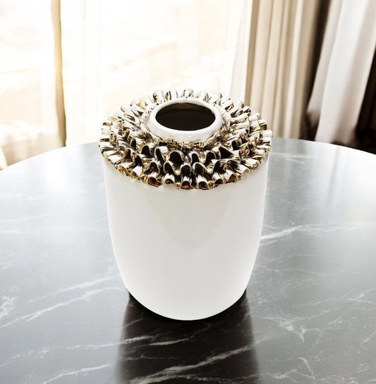 10" White Round Ceramic Table Vase With Sculptural Details - Loft&Timber