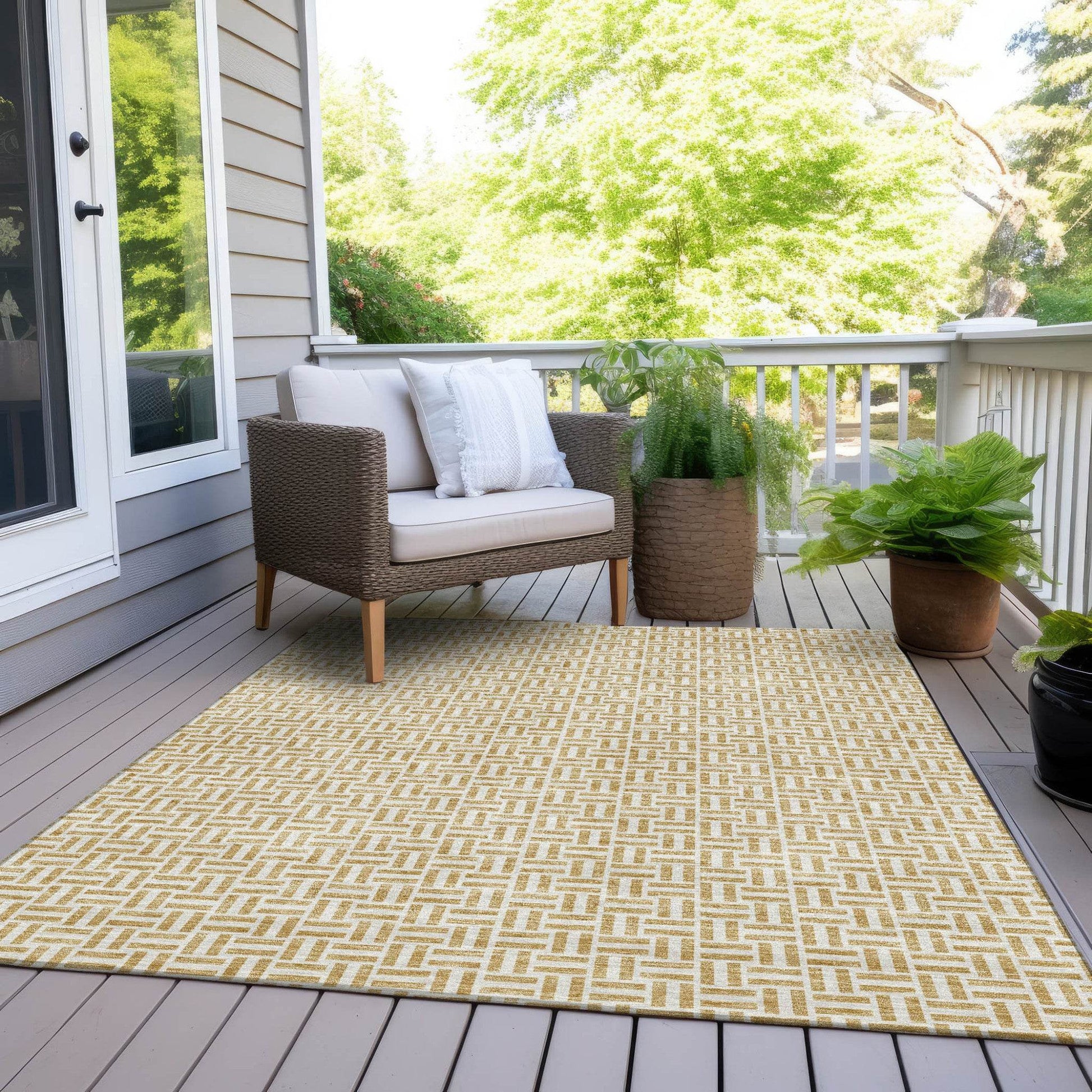9' X 12' Gold And Ivory Geometric Washable Indoor Outdoor Area Rug - Loft&Timber