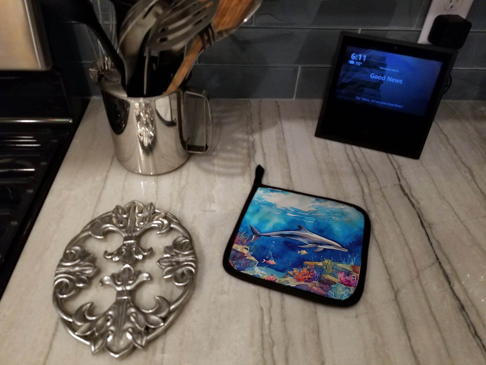 Dolphin Pair of Pot Holders - Loft&Timber