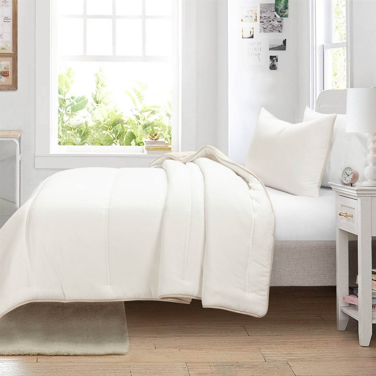 Full/Queen Soft Lightweight Reversible Quilted Comforter Set in White/Beige - Loft&Timber