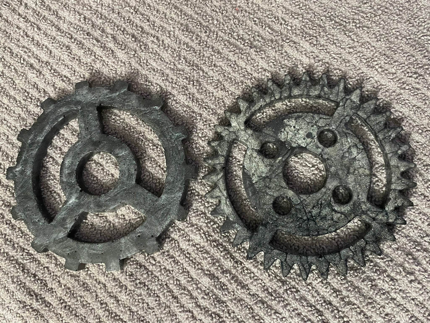 Gear Resin Coasters Set for Unique Home Decor Style - Loft&Timber