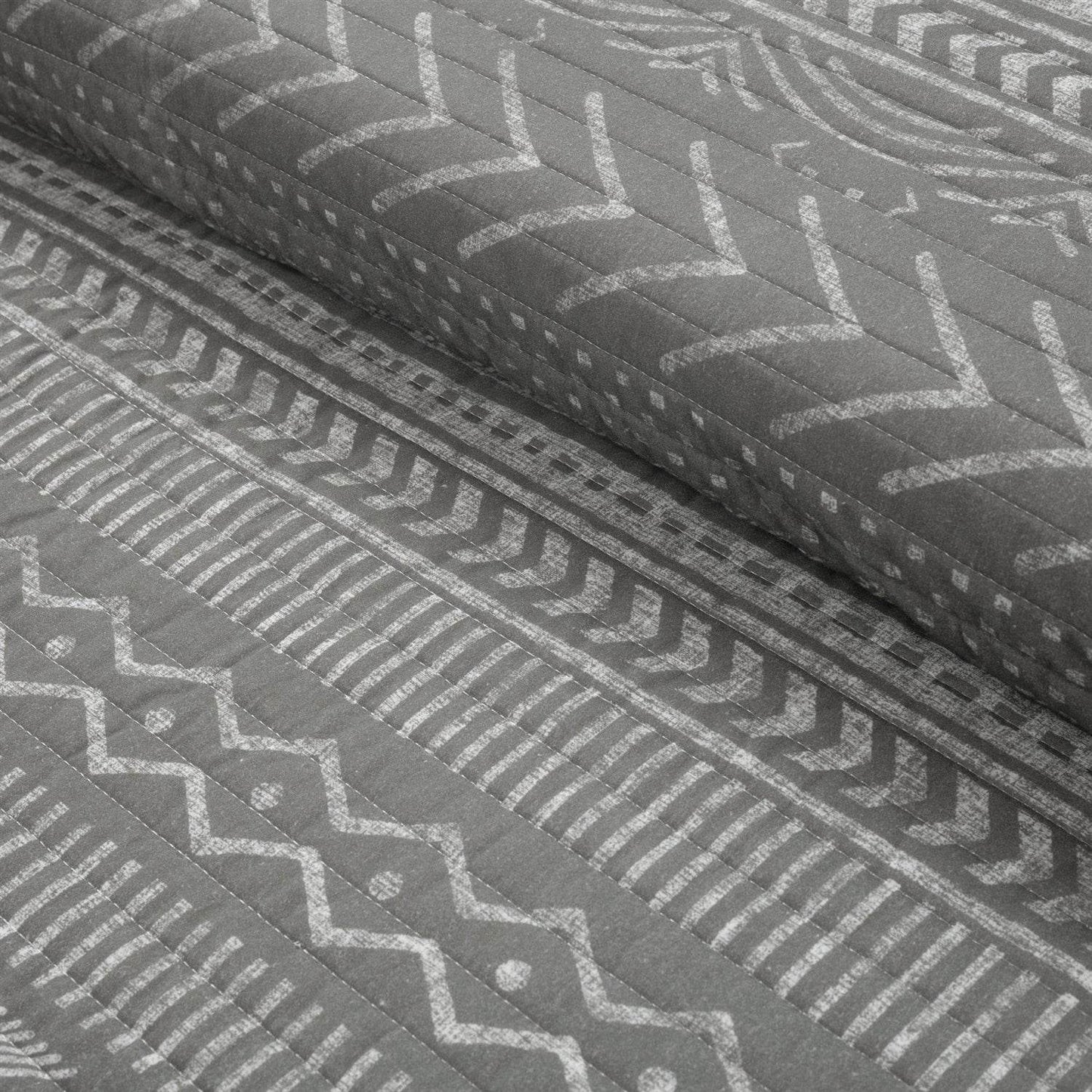 King Size Scandinavian Dark Grey Chevron Stripe Reversible Cotton Quilt Set - Loft&Timber