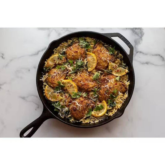 12-inch Cast Iron Skillet Frying Pan with Pour Spout - Made in the USA - Loft&Timber