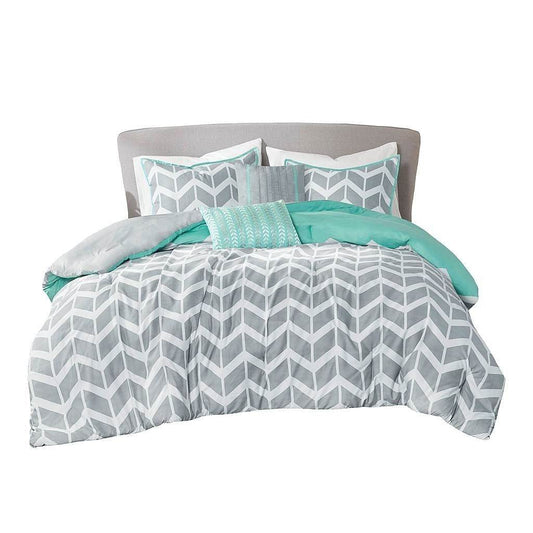 Full/Queen Reversible Comforter Set with Grey White Aqua Teal Chevron Pattern - Loft&Timber