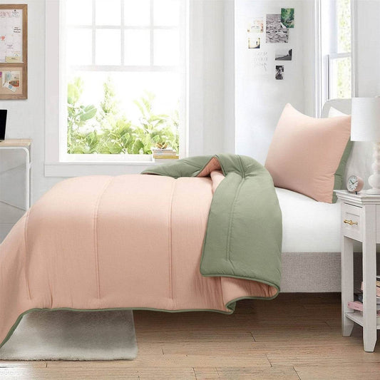 Twin/XL Soft Lightweight Reversible Quilted Comforter Set in Green/Pink - Loft&Timber