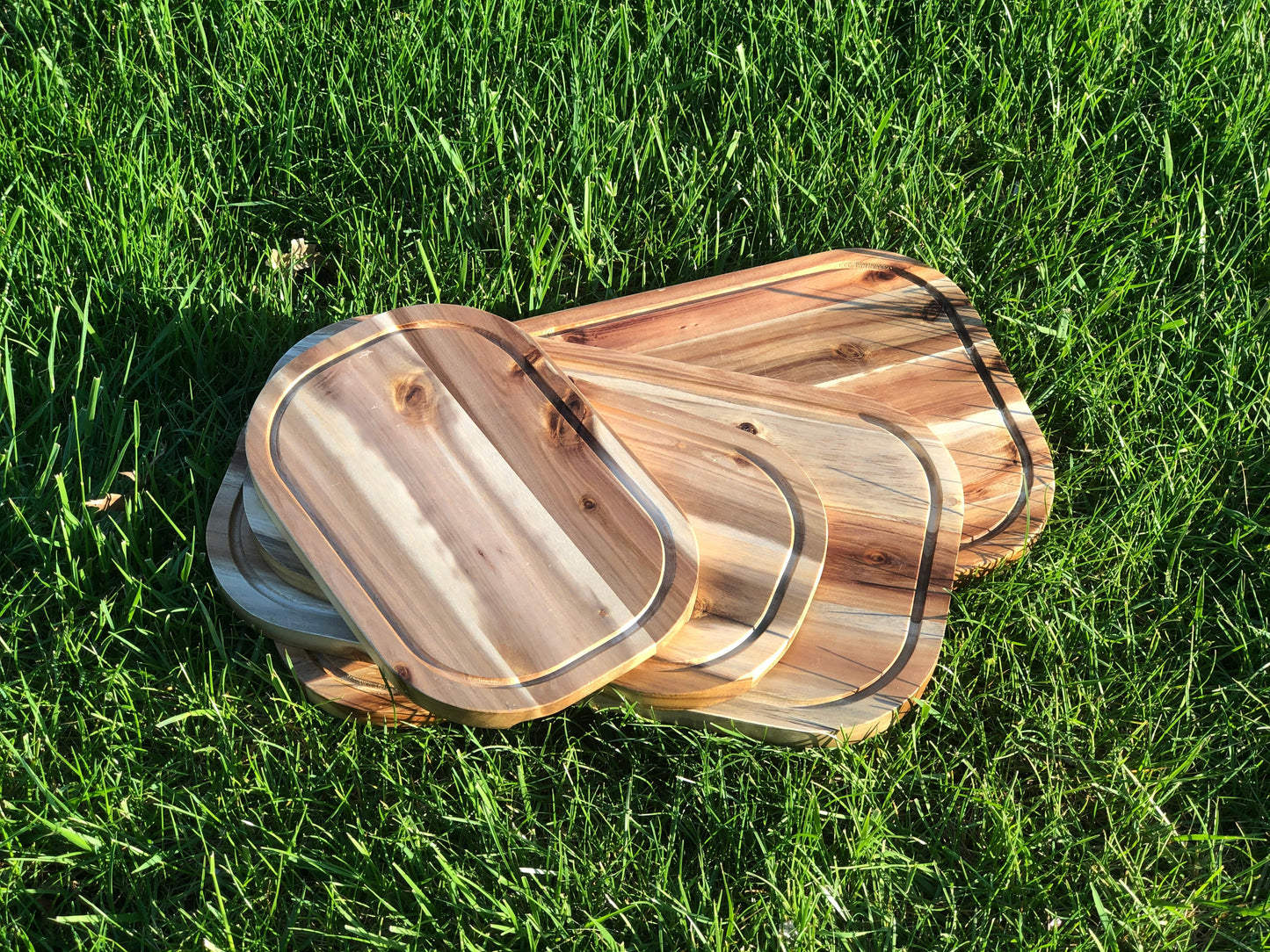 Zavis Green Acacia Wood Serving Rounded Cutting Board With Juice Groove 12" X 8" | Dishwasher Safe - Loft&Timber