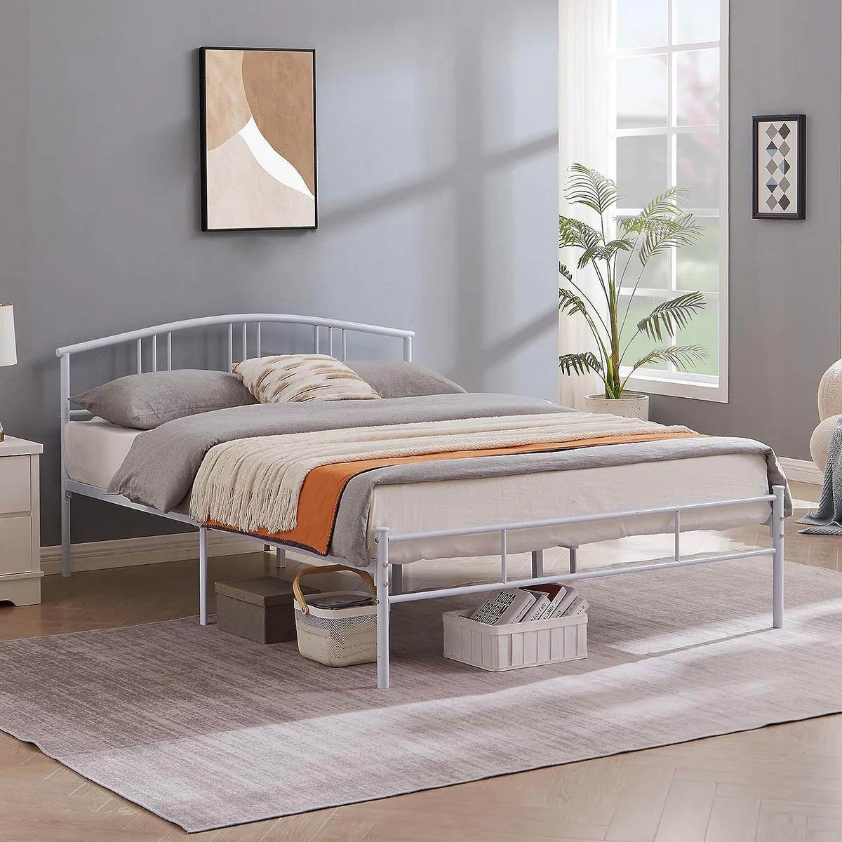 Queen size White Metal Platform Bed Frame with Arched Headboard - Loft&Timber