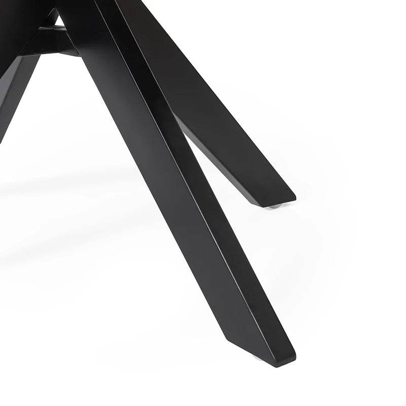 Sandee Dining Table, Round, Black - Loft&Timber