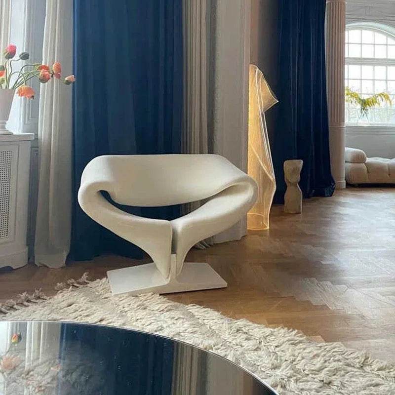 Cute Aesthetic Living Room Chairs White Cream Modern Designer Unique Lounge Clear Chairs Creative Sillones Trendy Furniture - Loft&Timber