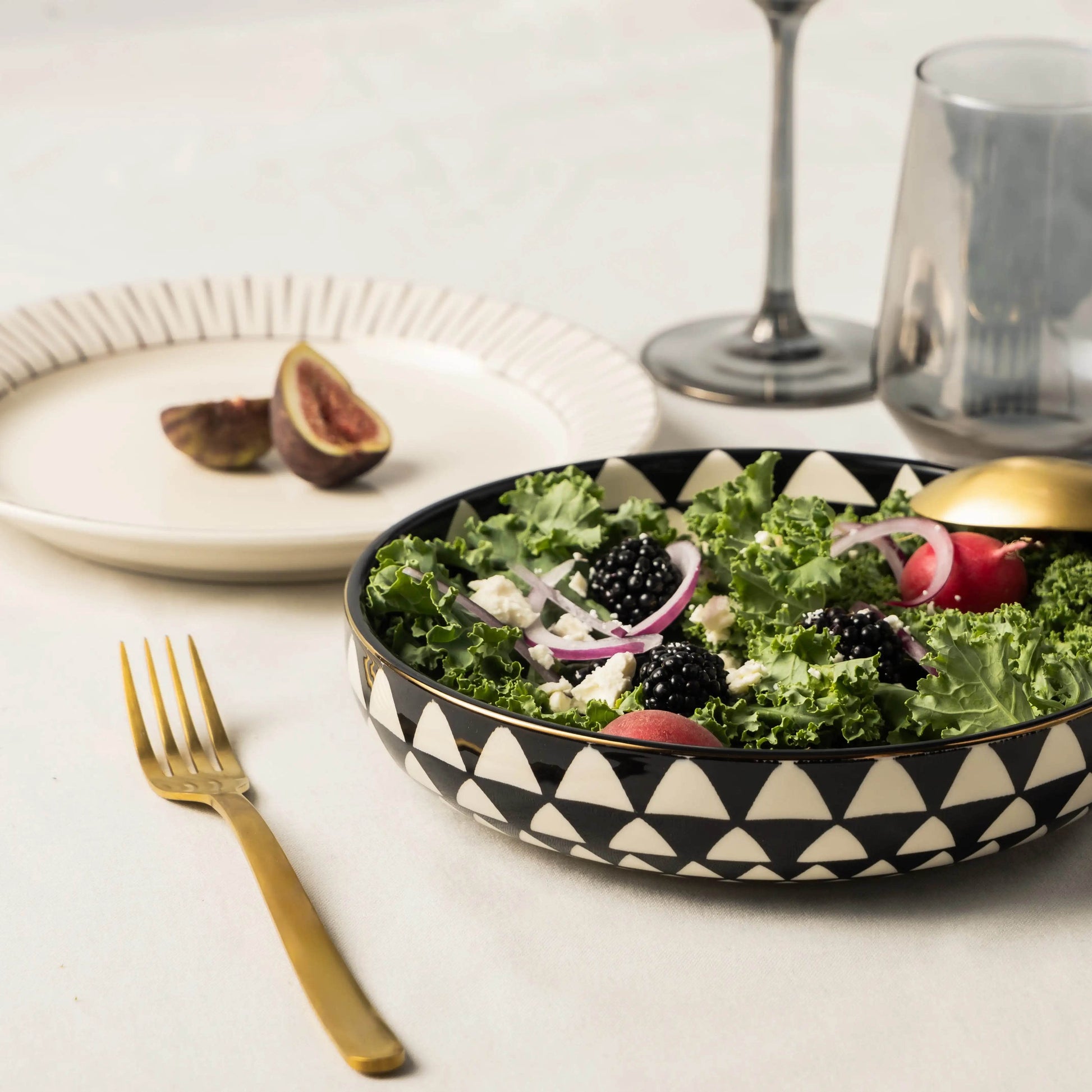 Premium Black White Ceramic Bowls 4-Pack - Loft&Timber