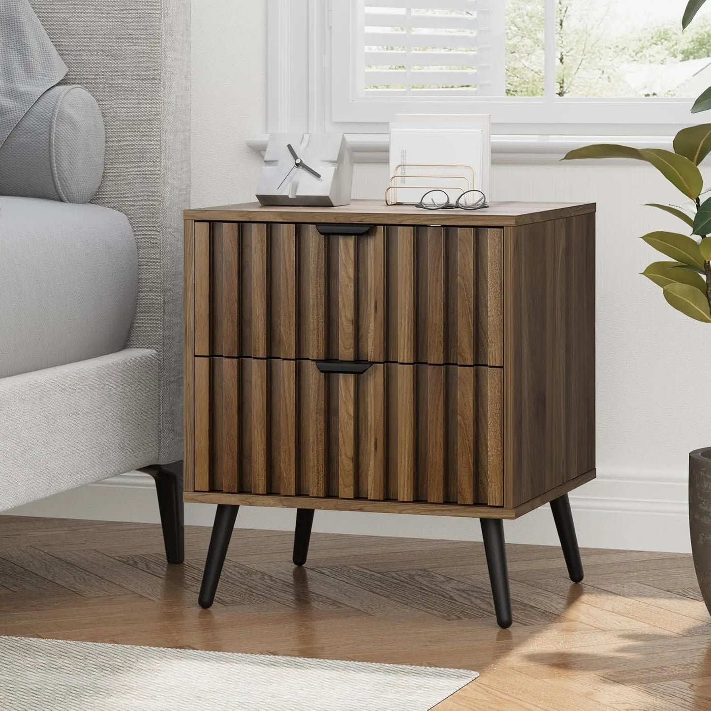 Walnut Wooden Night Stand, Mid Century Nightstand with 2 Fluted Drawers, Bedside Table with Metal Feet, Modern End Side Table fo