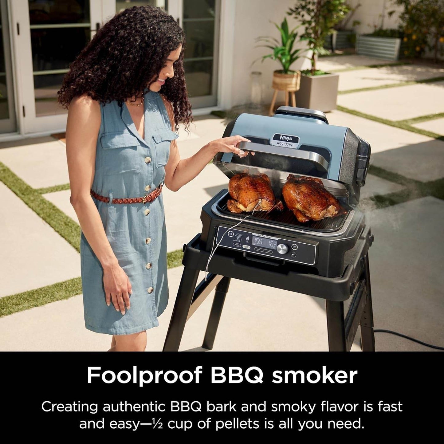 XL Smart Grill Smoker: 7-in-1, App Control, Black - Loft&Timber