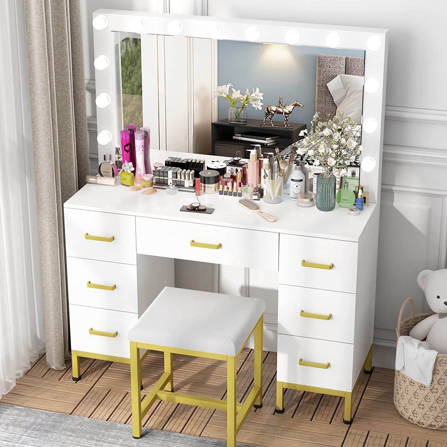 White Vanity Desk Set with Lighted Mirror - Loft&Timber