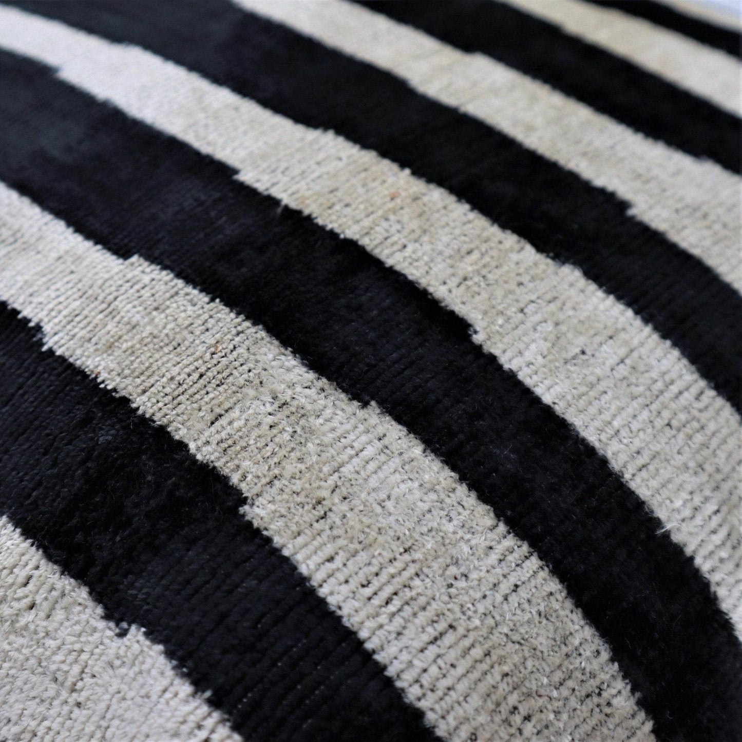 Canvello Decorative Black & White Pillow | 16x16 inch - Loft&Timber