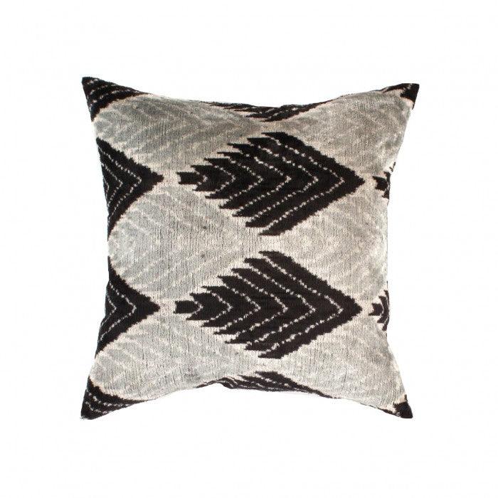 Canvello Handmade Decorative Ikat Pillow - 24" X 24" - Loft&Timber
