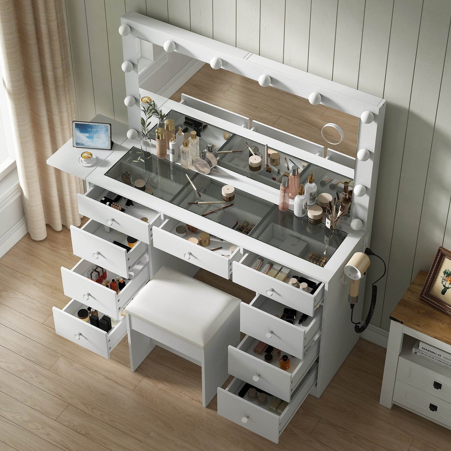 Yanosaku VD007 Bedroom Makeup Vanity desk with LED Mirror, 9 Drawers - Loft&Timber