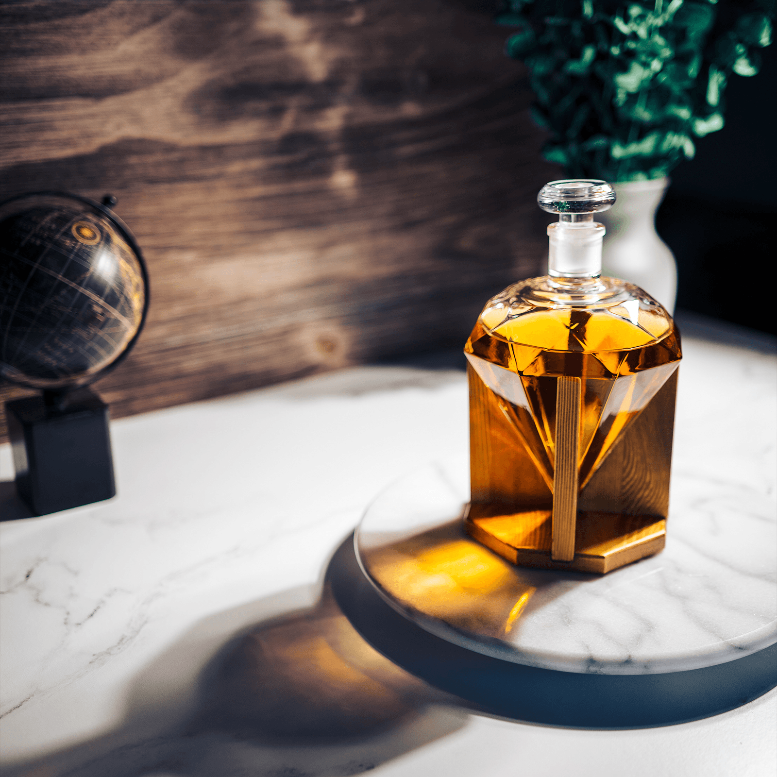 Diamond Decanter For Whiskey, Liquor, Scotch, Rum, Bourbon, Vodka, Tequila Decanter, The Wine Savant 750ml - Gifts For Men & Women Clear - Loft&Timber