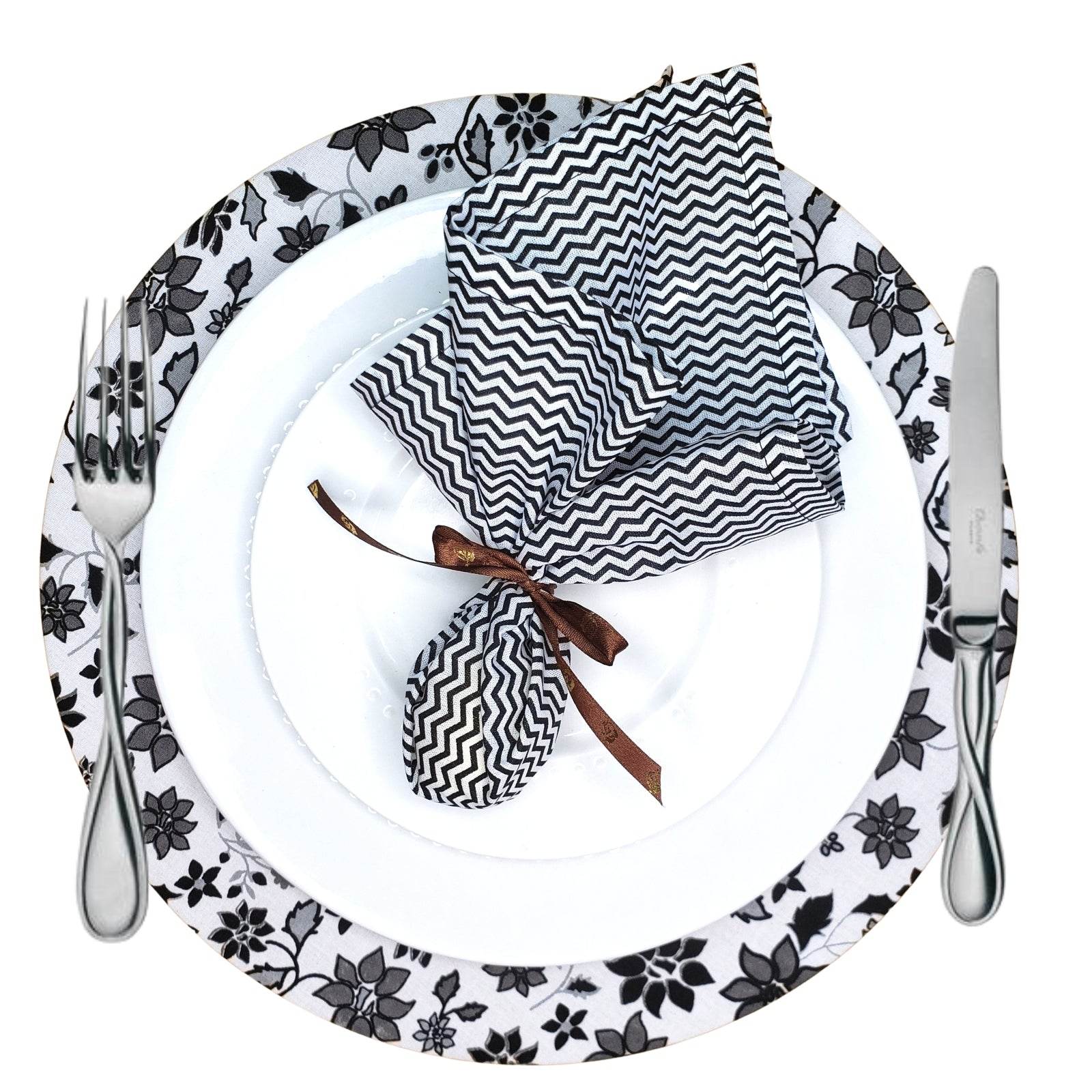 Charlo's Set of 4 Round Placemats Covers 14 Dia inch Floral Black - Loft&Timber