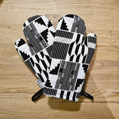 Handmade Apron and Matching Oven Gloves Set - Loft&Timber
