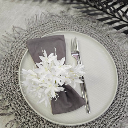 Set of 4 White Mini Lilies Flower Napkin Rings for party, wedding, birthday, celebration - Loft&Timber