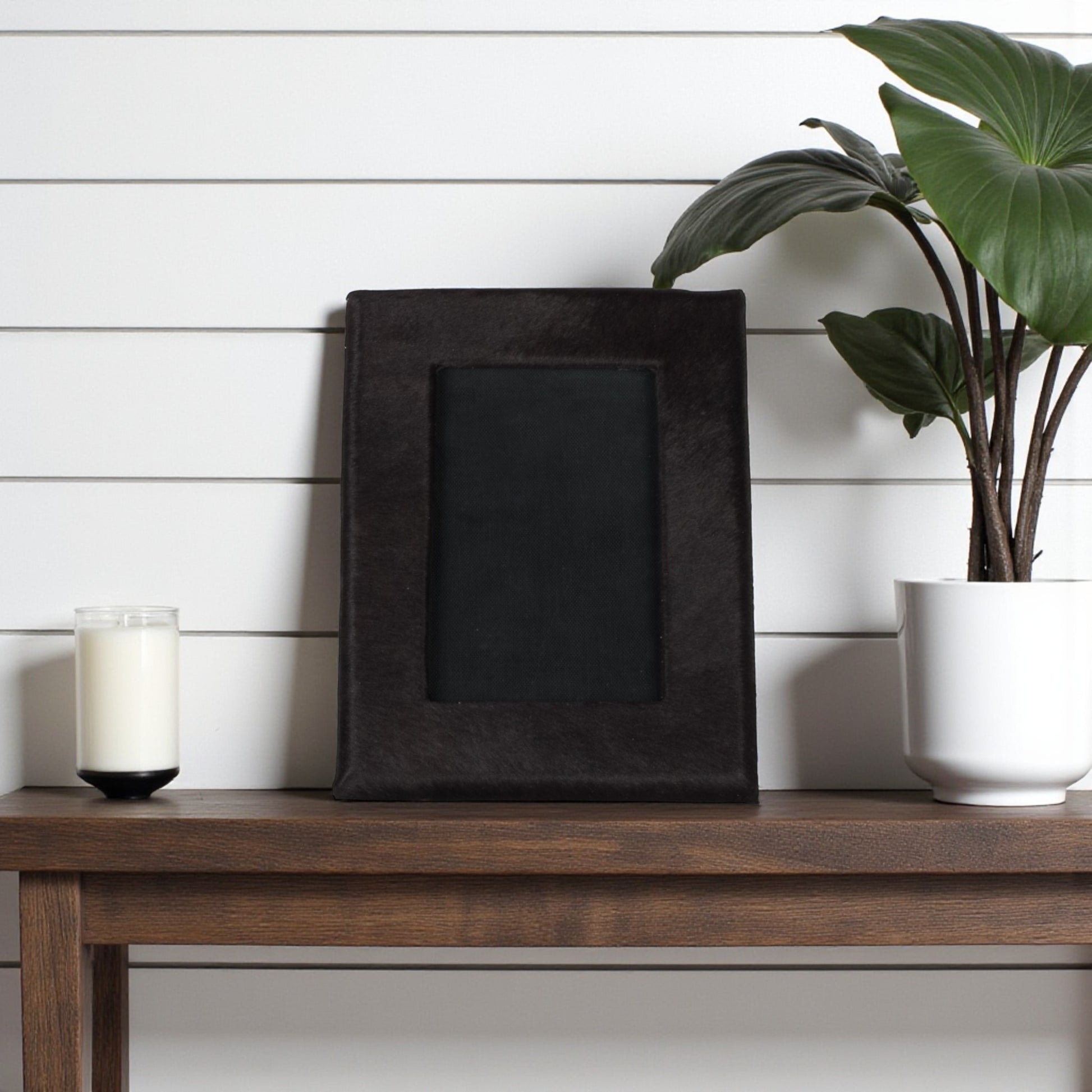 4" x 6" Black Cowhide Picture Frame with Mat - Loft&Timber