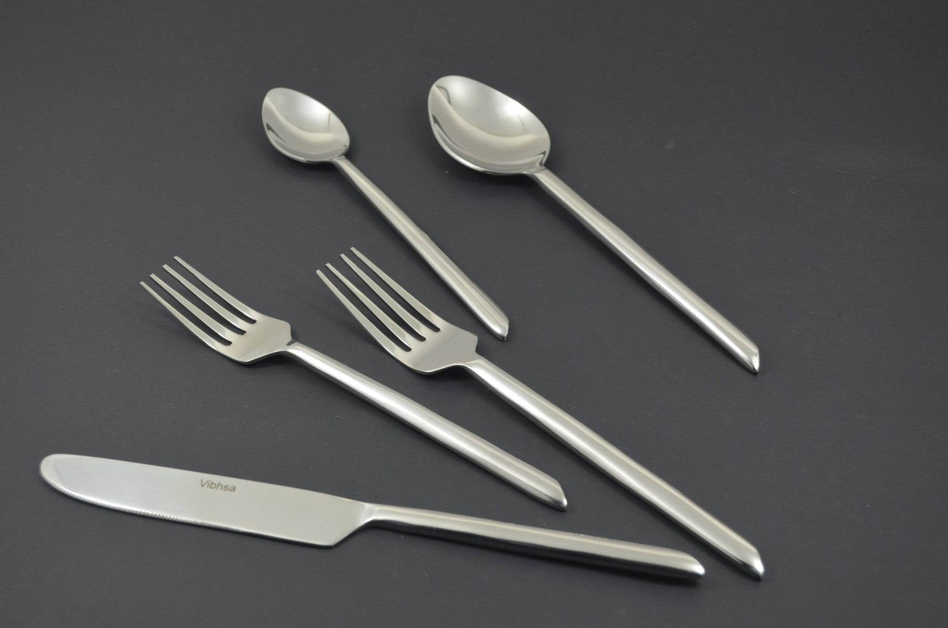 Glossy Silver Stainless Steel Twenty Piece Hand Forged Flatware Set - Loft&Timber