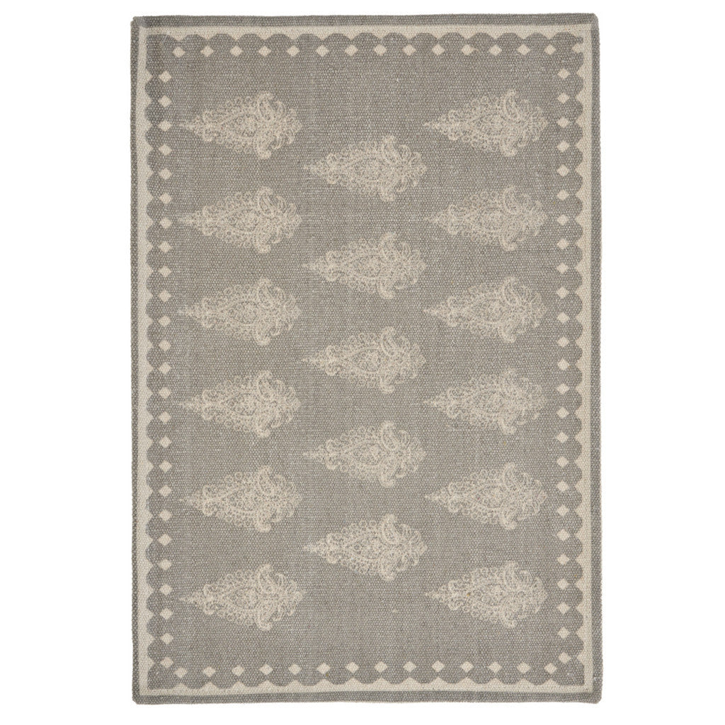 19" Set of Four Gray And Cream Geometric Medallion Cotton Placemats - Loft&Timber