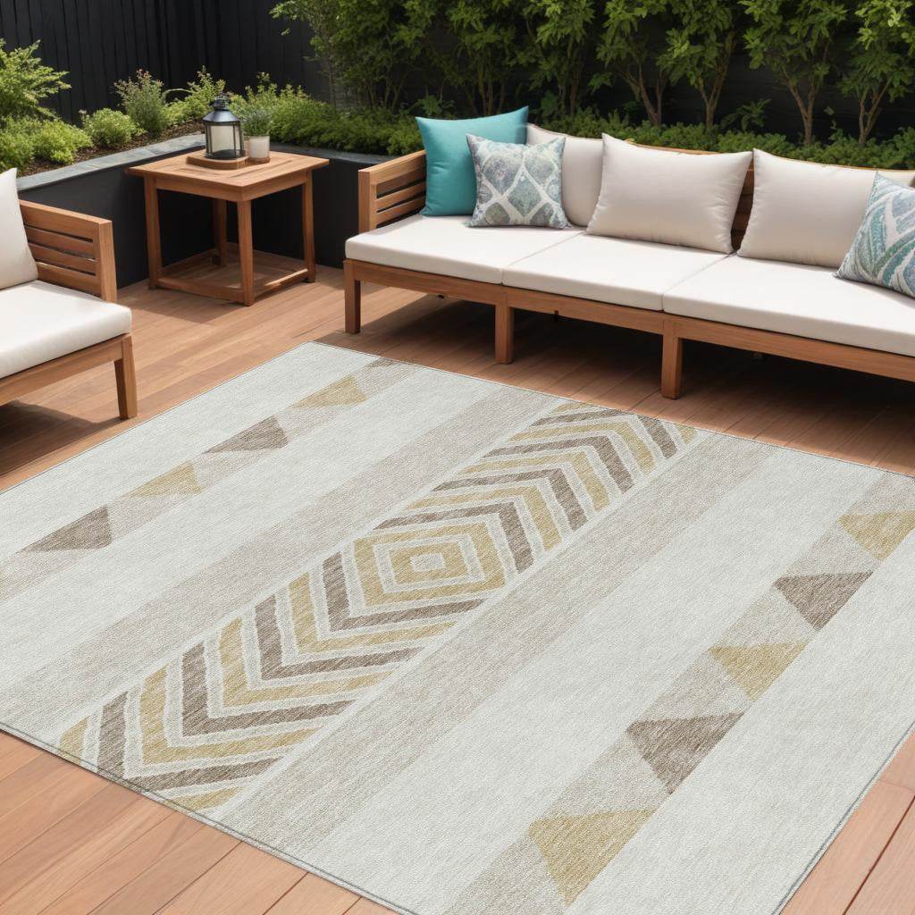 8' X 10' Ivory Beige And Taupe Southwestern Washable Indoor Outdoor Area Rug - Loft&Timber