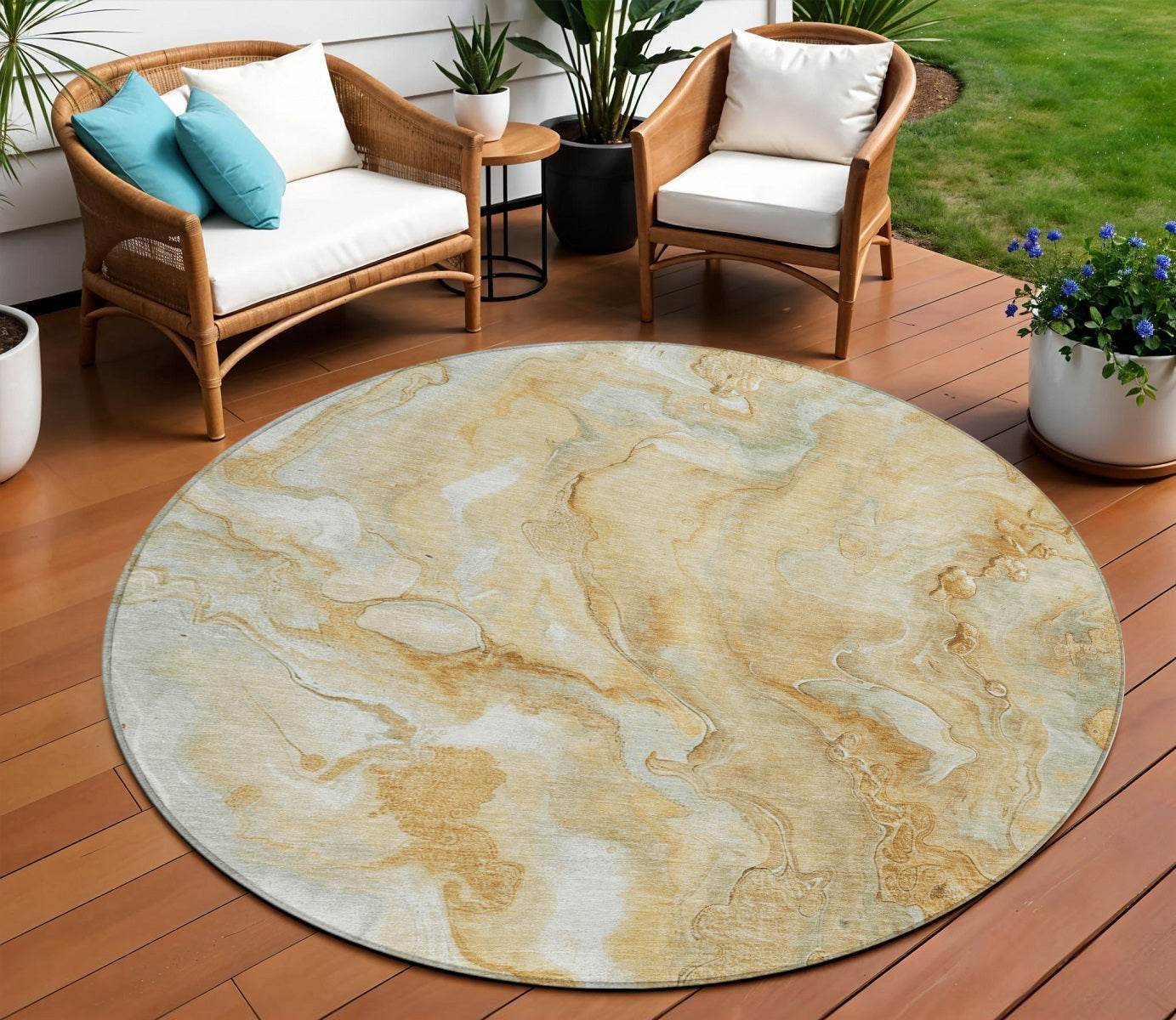 8' Gold And Silver Round Abstract Washable Indoor Outdoor Area Rug - Loft&Timber