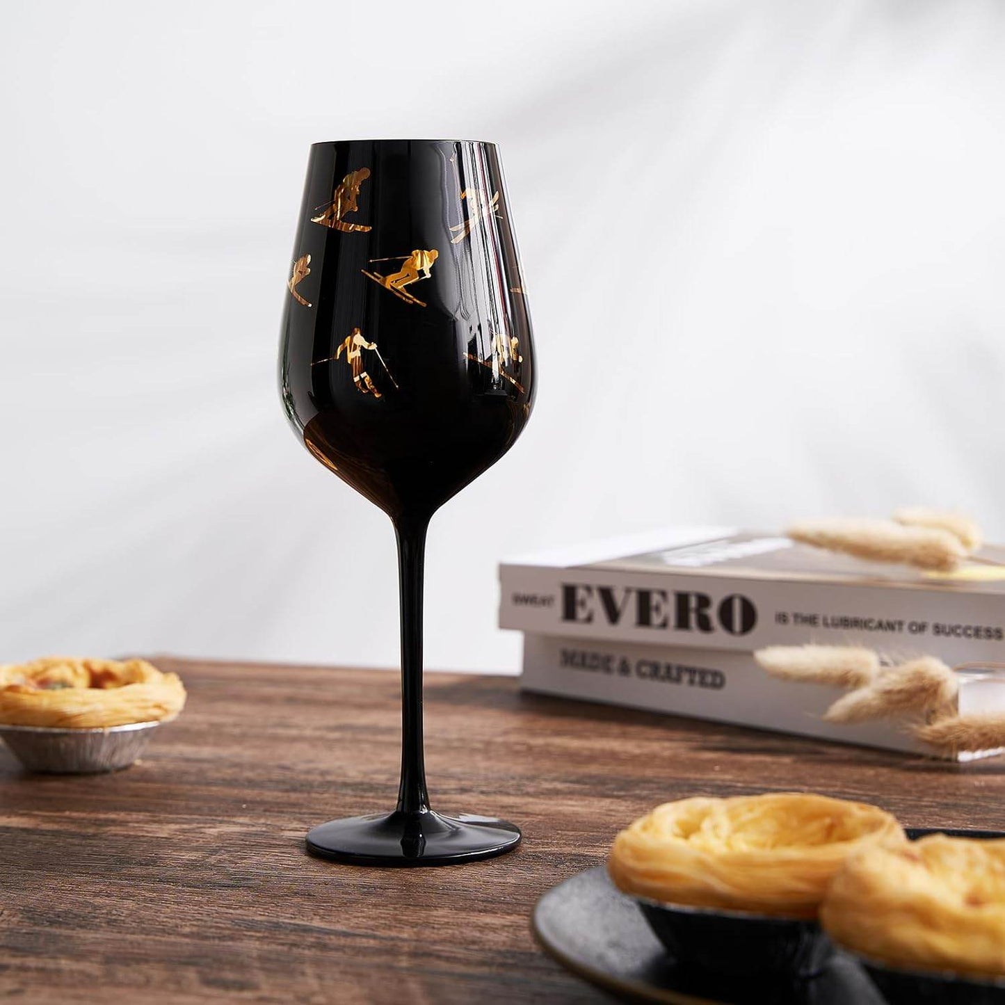 Crystal Stemmed Skiing, Apres Ski Skiier Wine Glasses Goblets - 1 Glass - 14oz - Loft&Timber