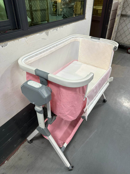 Electric Rocking Bassinet - Loft&Timber
