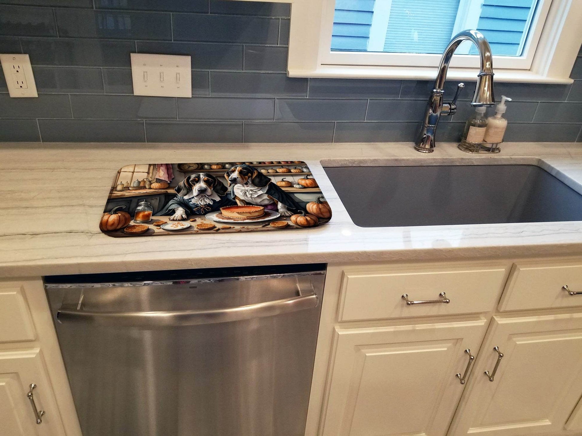 Basset Hound Fall Kitchen Pumpkins Dish Drying Mat - Loft&Timber