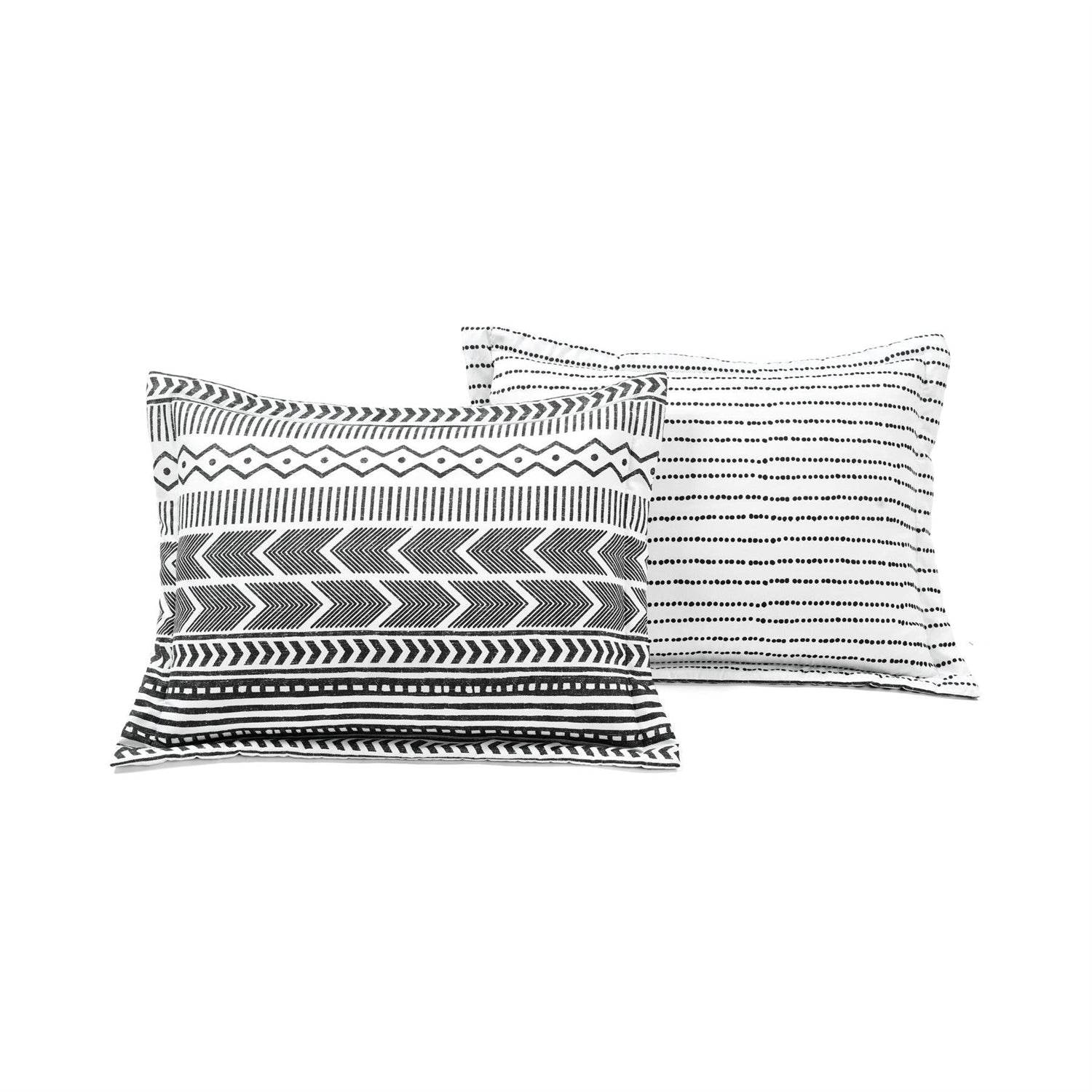 Full/Queen Scandinavian Chevron 5 Piece Black White Lightweight Comforter Set - Loft&Timber