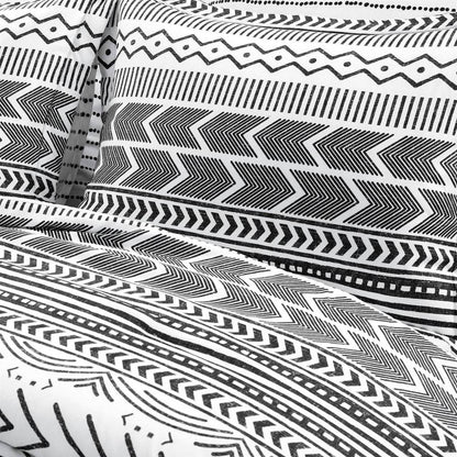Full/Queen Scandinavian Chevron 5 Piece Black White Lightweight Comforter Set - Loft&Timber