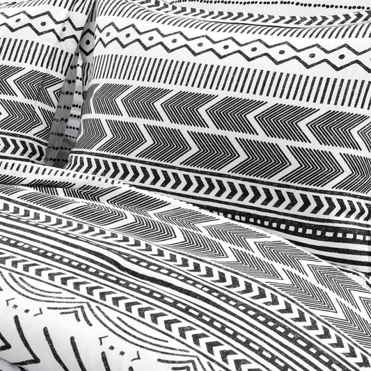 Full/Queen Scandinavian Chevron 5 Piece Black White Lightweight Comforter Set - Loft&Timber
