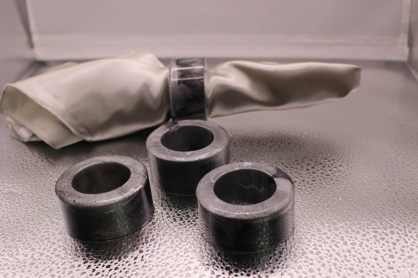 Elegant Resin Napkin Ring (4 Piece) Set for Dining Decor - Loft&Timber