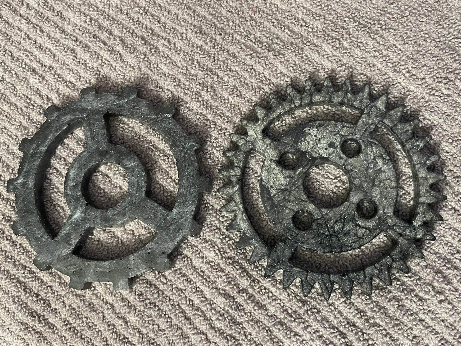 Gear Resin Coasters Set for Unique Home Decor Style - Loft&Timber