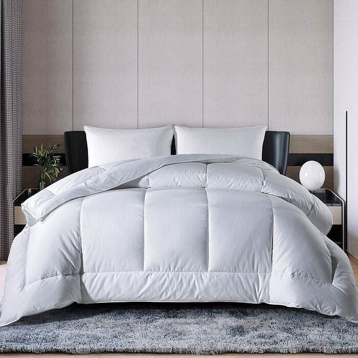 King Size All Seasons Soft White Polyester Down Alternative Comforter - Loft&Timber