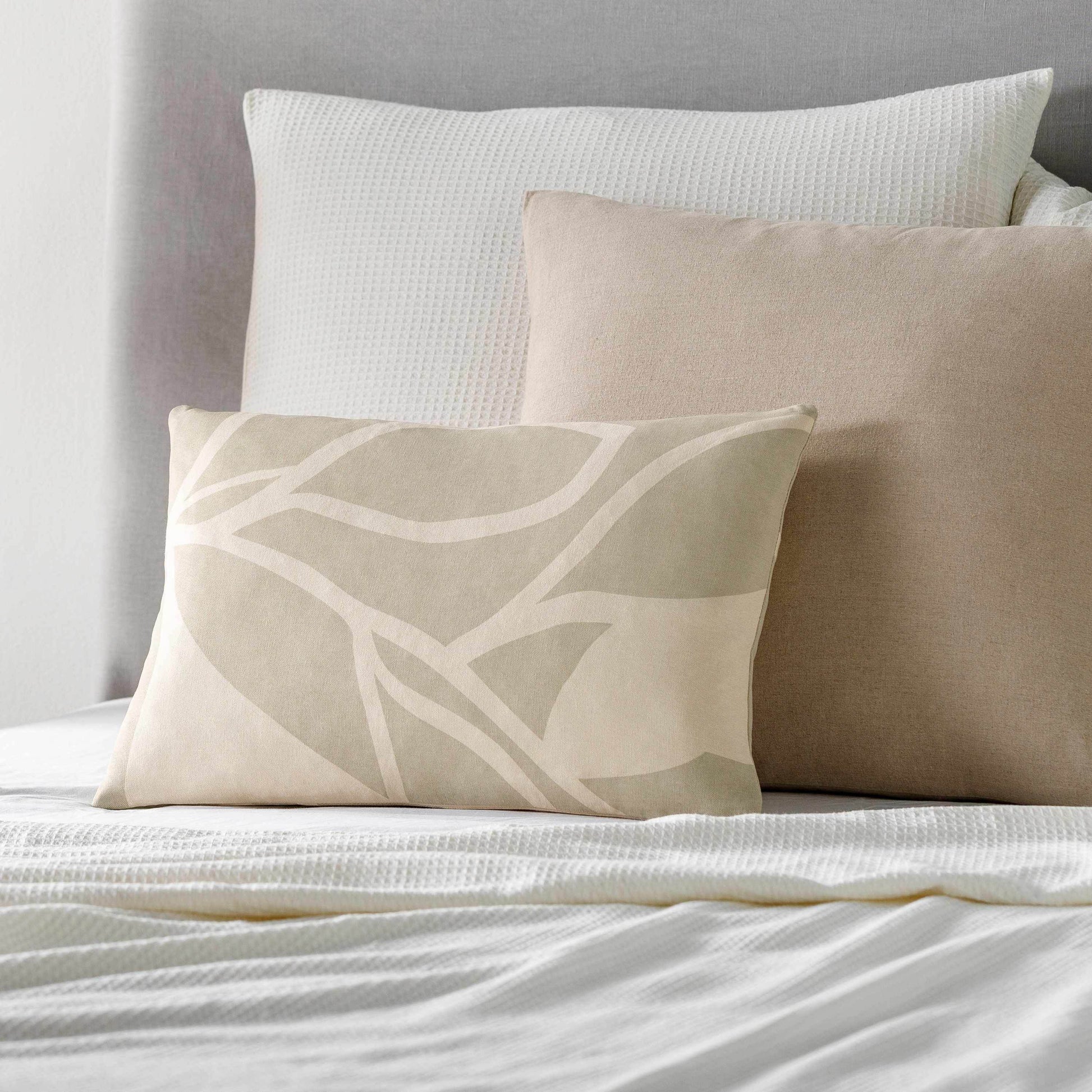 Lunen Throw Pillow - Loft&Timber