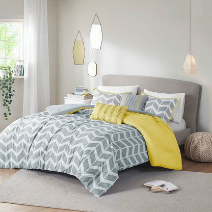 King / Cal King Reversible Comforter Set in Grey White Yellow Chevron Stripe - Loft&Timber