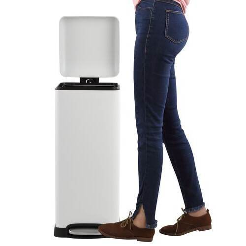 8-Gallon Retro Stainless Steel Step-On Trash Can in White Finish - Loft&Timber